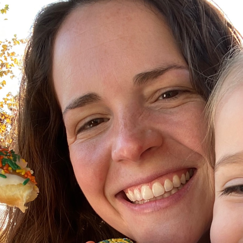 Meet your Posher, Jennifer